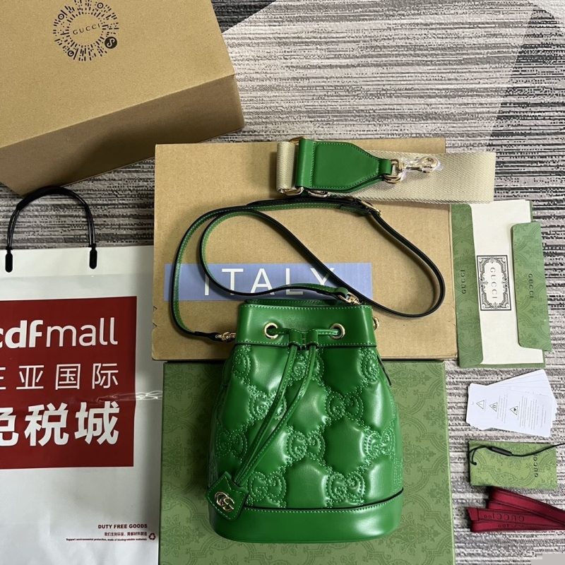G*u*i bucket bags